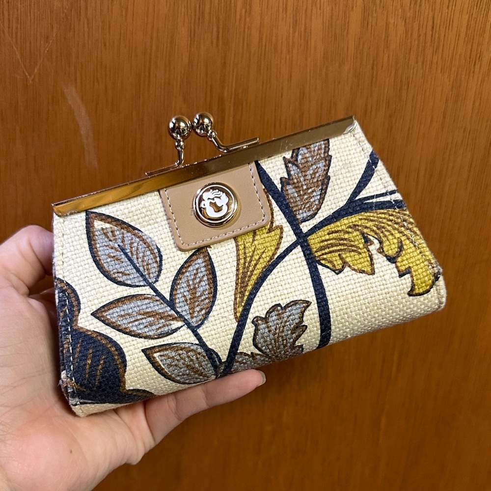 Spartina Daufuskie Island Natural Linen Genuine Leather Floral Coin Purse